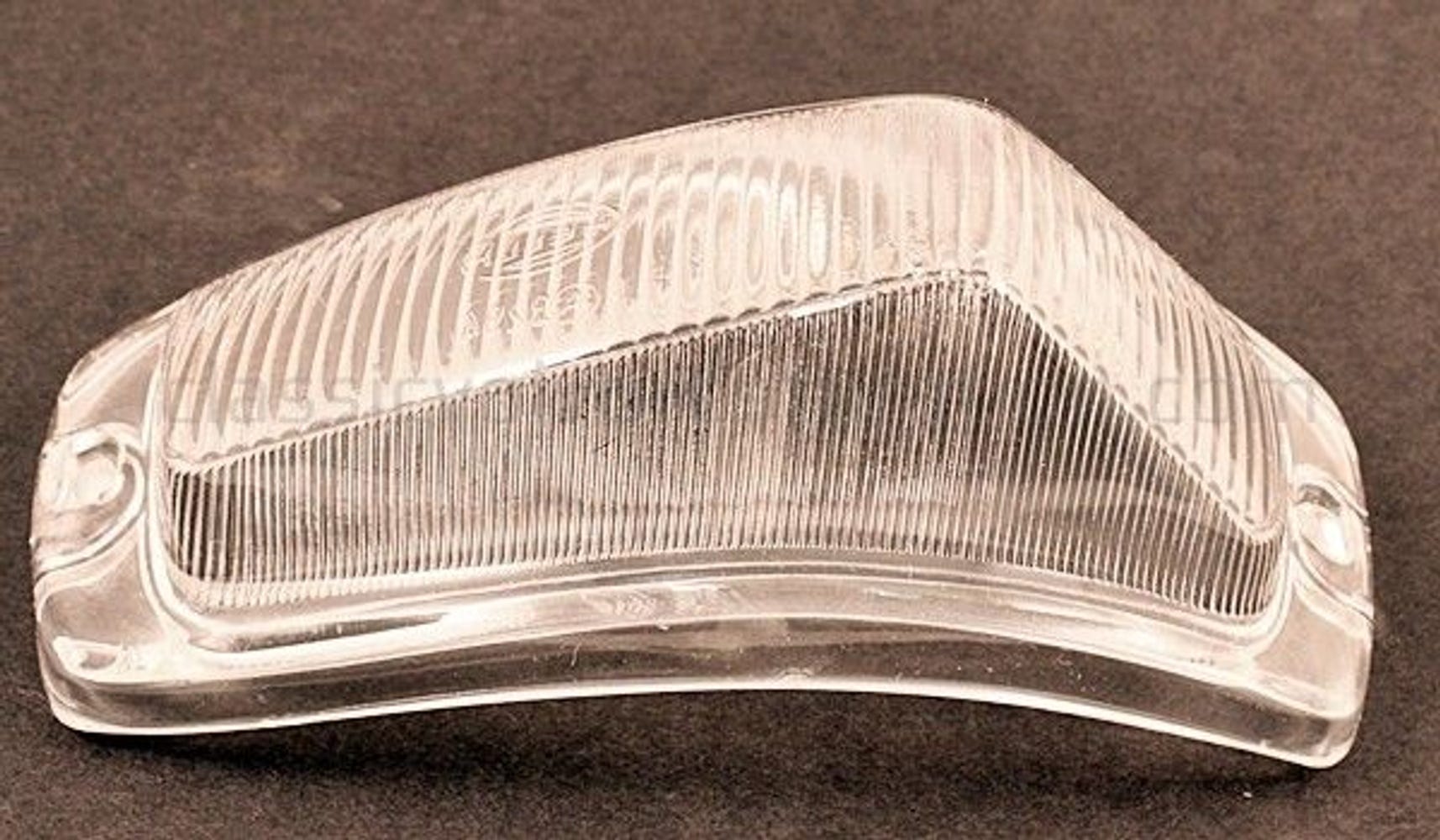 Blinklysglass hvitt til Volvo Amazon, 1957-61, venstre — bild 2 av 2