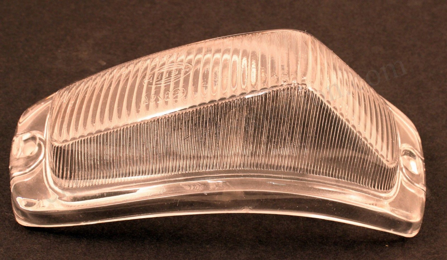 Blinklysglass hvitt til Volvo Amazon, 1957-61, venstre — bild 1 av 2