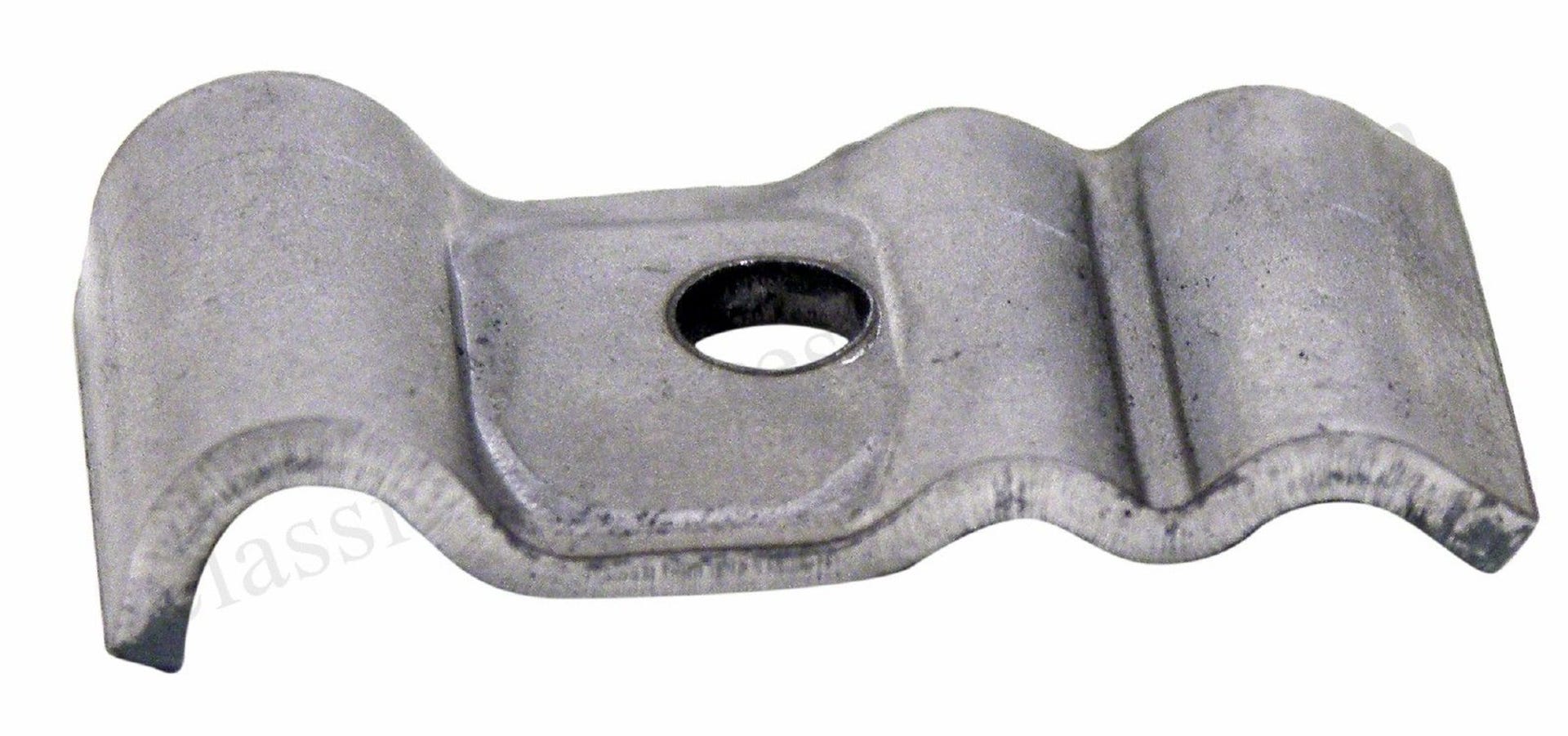 Klemmer for Volvo 1800, 140, 240 — bild 1 av 3