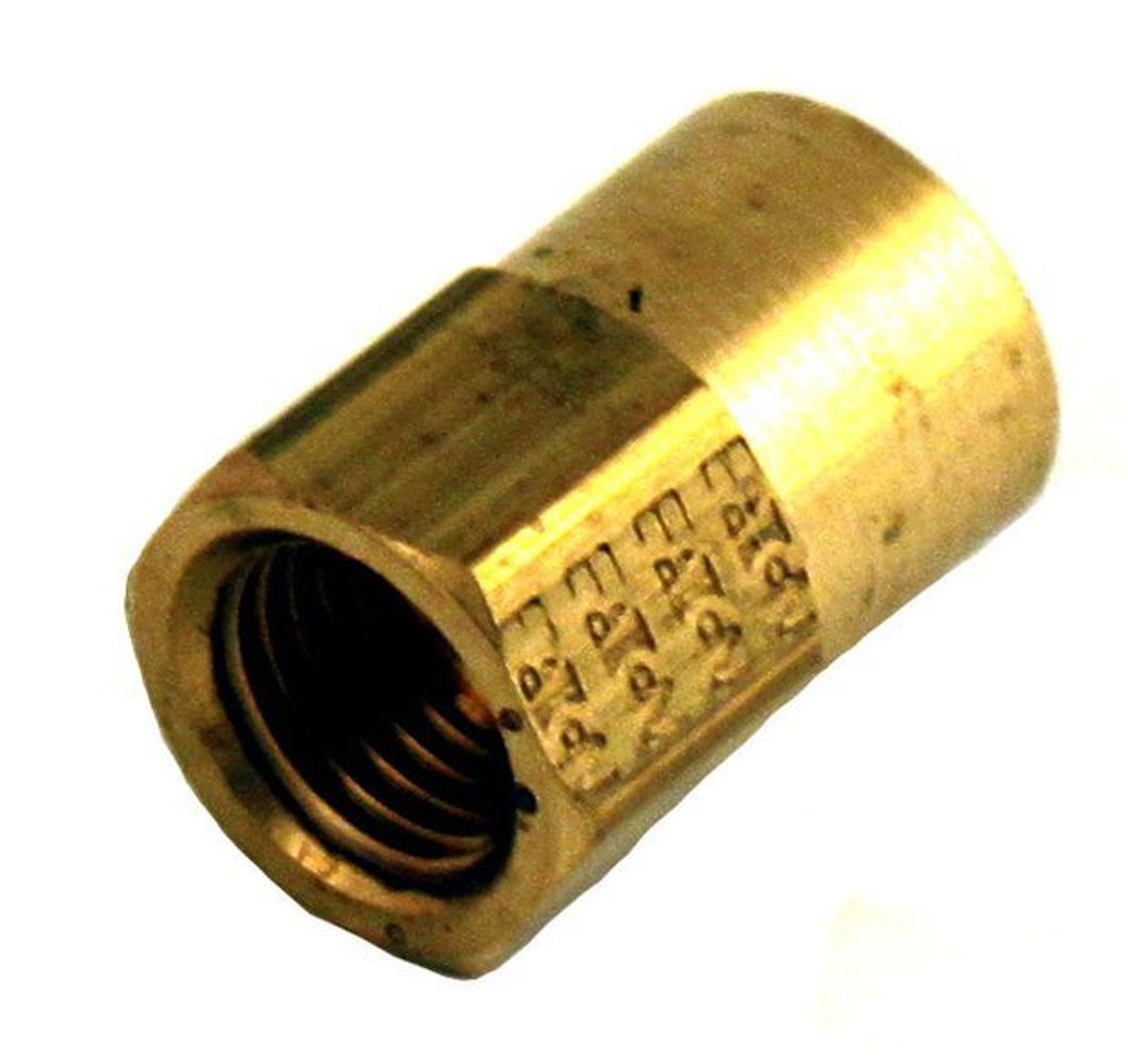 Nippel bromslyskontakt